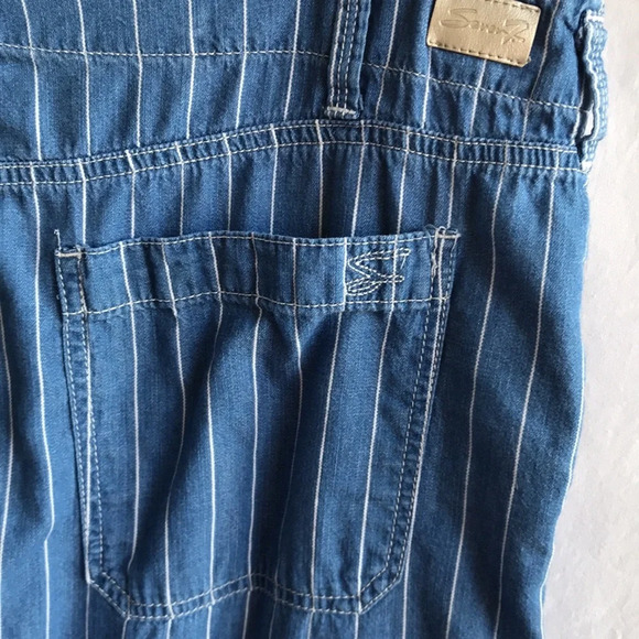 Seven7 wide leg crop pants vertical blue and white stripe, size 16 - Picture 7 of 12